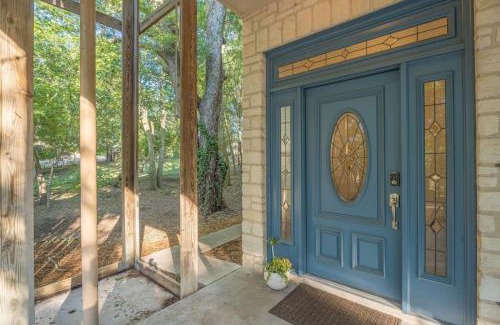 Stonewall House | Rio Ranchito, River front, Fire Pit, Views!
