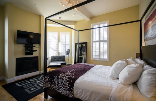 Beach Hill - Beach Flats Hotel | Rio Vista Suites
