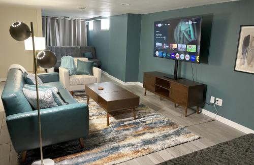 Broad Ripple Apartment | Ripple Avenue Suites Suite B