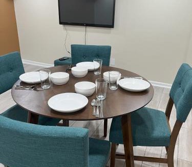 Broad Ripple Apartment | Ripple Avenue Suites Suite B