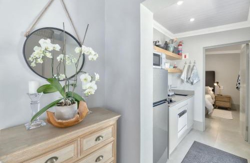 Struisbaai Apartment | RipTide Apartment on 28 Main Road Struisbaai