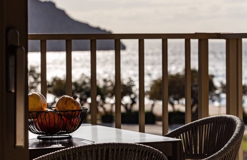 Monopari Apartment | RIRIKA Beach Living, New Feel-At-Home Luxury Beach Suite