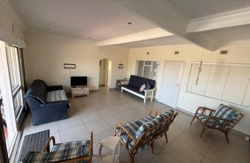 Glenmore House | Ris-i-Biekie