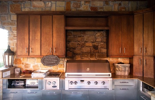 Brenham Cabin | Rising Star at Rockin Star Ranch