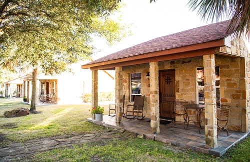 Brenham Cabin | Rising Star at Rockin Star Ranch