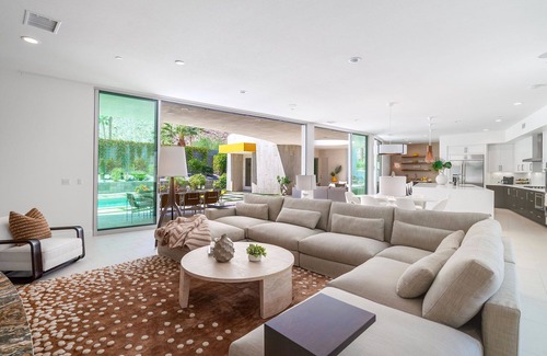 Historic Tennis Club House | 'Rising Sun' South Palm Springs glam