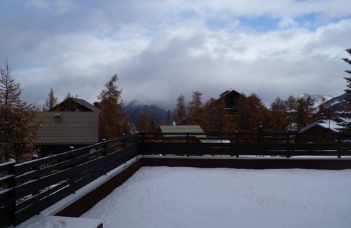Risoul Apartment | Risoul 1850 apartment for 4 people near the slopes.