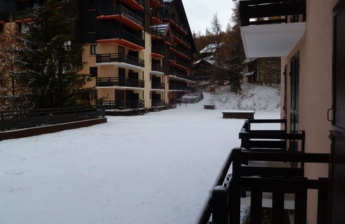 Risoul Apartment | Risoul 1850 apartment for 4 people near the slopes.