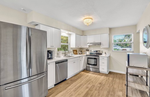 Vamo House | Rita Retreat - Beautiful 2/2 with private pool