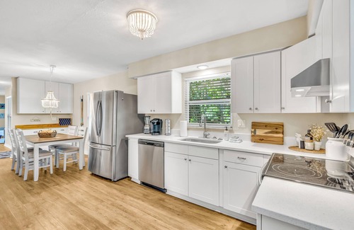 Vamo House | Rita Retreat - Beautiful 2/2 with private pool