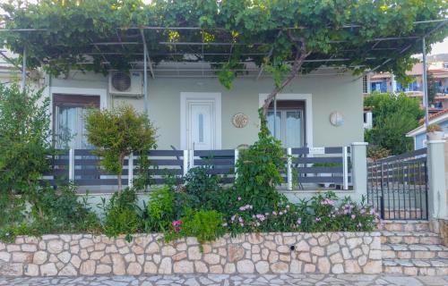Agia Efimia House | Ritsa House