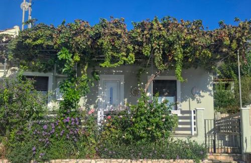 Agia Efimia House | Ritsa House