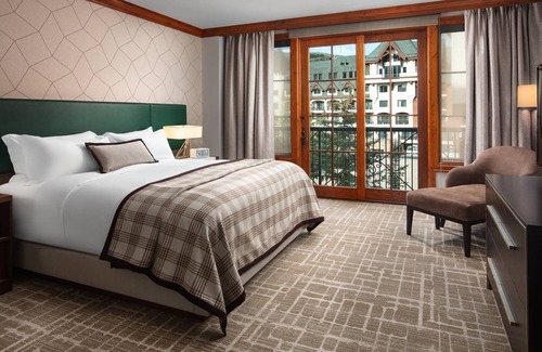 Vail Resort | Ritz Carlton Club - 2 Bedroom 2.5 Bath Holiday Week Ski Paradise!