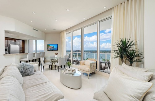Singer Island Condo | Ritz-Carlton Oceanfront Penthouse - Hotel Amenities ★ by Guaranteed Rental™