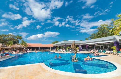 Playacar Fase II Resort | Riu Lupita - All Inclusive