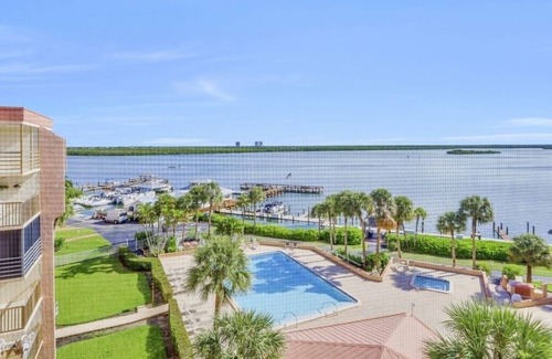Marco Island Condo | Riv E-610 - Riverside Miniums 1 Bedroom Condo by Redawning