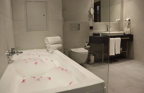 Osmanbey Hotel | Riva Hotel Nisantasi & Spa