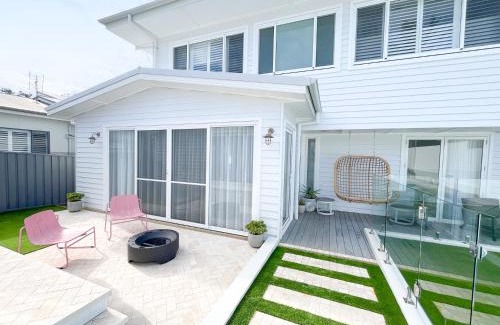 Gwandalan House | Riva House