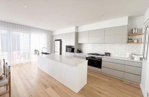 Gwandalan House | Riva House