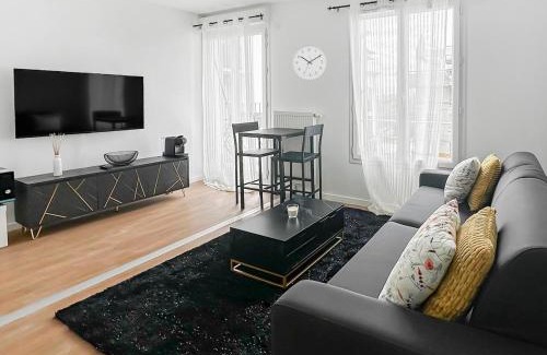 Le Blanc-Mesnil Apartment | Rive Droite au Portes de Paris
