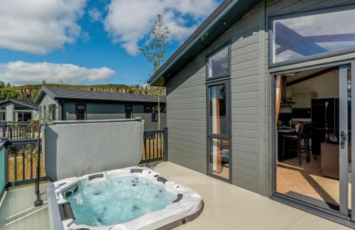Newton Grange Resort | Rivendale Lodge Retreat