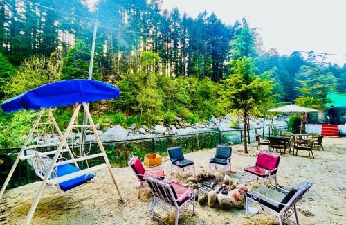 New Manali Hotel | River Bank Inn , Manali