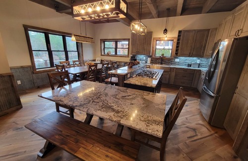 Warrensburg Cabin | River bank lodge just minutes to Lake George with heated salt water pool