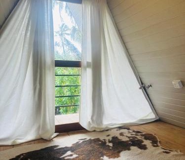 Midigama Ski Chalet | River Bend Nook