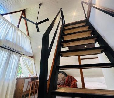Midigama Ski Chalet | River Bend Nook