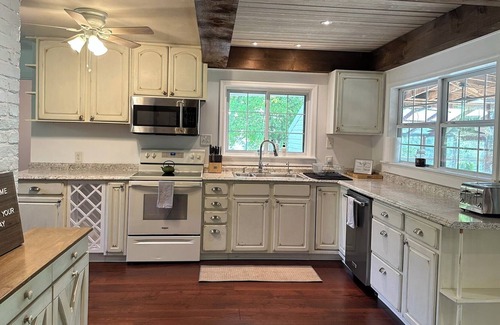 Bakerton Other | River Chase - Historic Farmhouse on the Potomac!