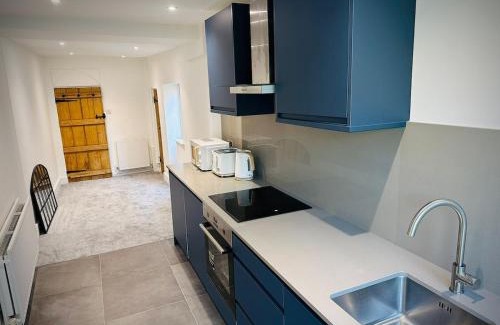 Arundel House | River cottage Arundel