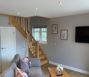 Fort William Apartment | River cottage