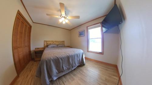 Saluda House | River Dream Lake Murray Getaway
