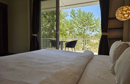Khalapur Hotel | River Estates Luxury Resort & Spa