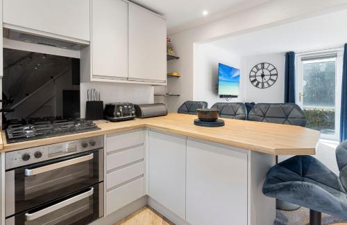 Exeter House | River Exe Cottage waterfront