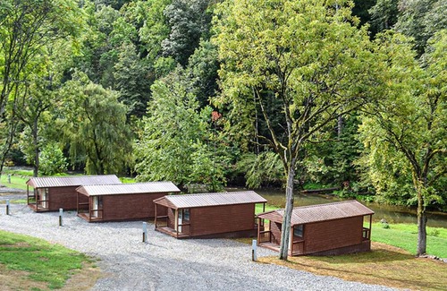 Harrogate Cabin | River Forge Cabin 54 - Cozy and Rustic 1 Bedroom Cabin - Creek Front