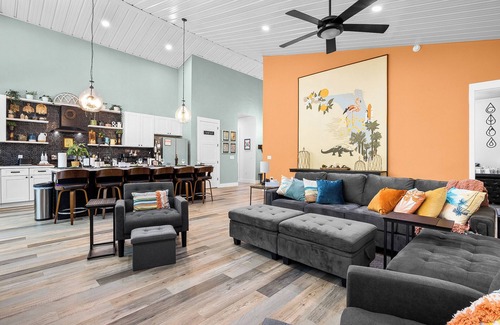 High Springs House | River Front Barndo- 30 mins to UF and UF Health Shands