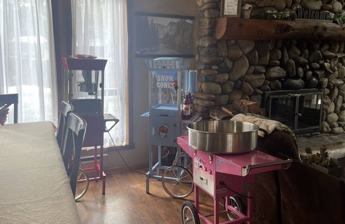 Garden Valley Cabin | River front Cabin-Pets ok