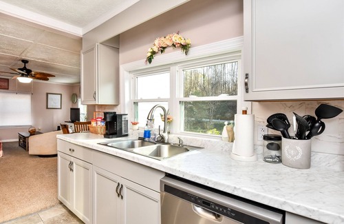 Marietta Cottage | River Front Cottage at the base of the Blue Ridge. Pet and Kid Friendly!