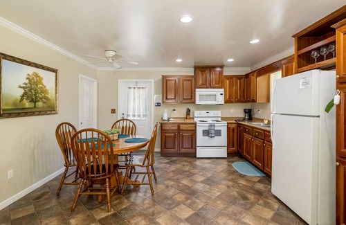 Rileyville House | River-Front Cottage w/ Sauna-Shenandoah Sweetheart