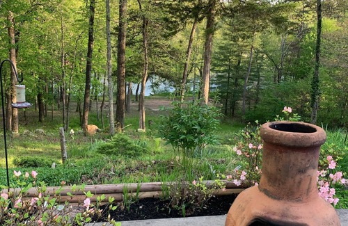 Fredericktown Cabin | River front property HOT TUB, Kayak, tubing, and fishing