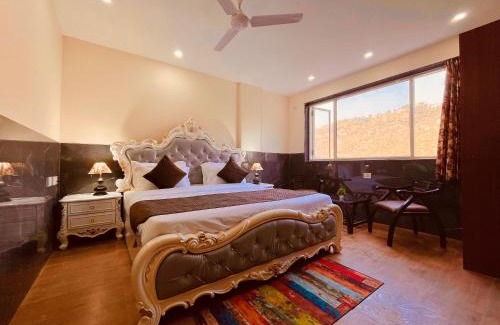 Chatra Hotel | River Grand Resort - A Peaceful Stay Kempty Fall Mussoorie by Sitara Group