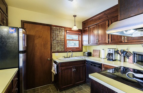 Buena Vista House | River Haven - Beautiful Home, Arkansas River Access, HotTub, Detached Guesthouse