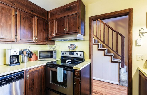 Buena Vista House | River Haven - Beautiful Home, Arkansas River Access, HotTub, Detached Guesthouse