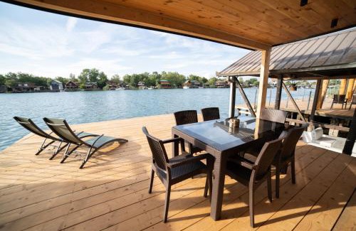 Ulcinj Ski Chalet | River house - Esperanza