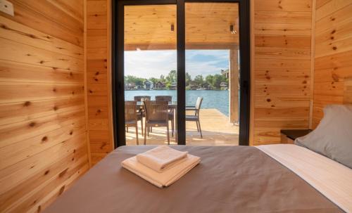 Ulcinj Ski Chalet | River house - Esperanza
