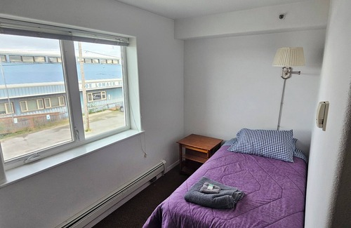 Bethel Hotel | River House Hotel