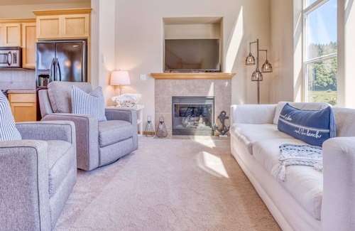 Woods House | River House Resort