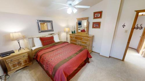 Red River House | River John - On the River - WiFi - Washer - Dryer - Fireplace - Grill