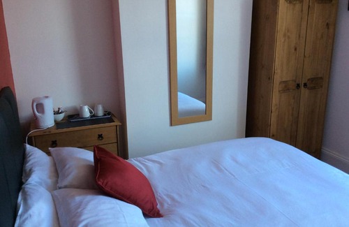 Spalding Bed & Breakfast | River Lodge B&B Ltd